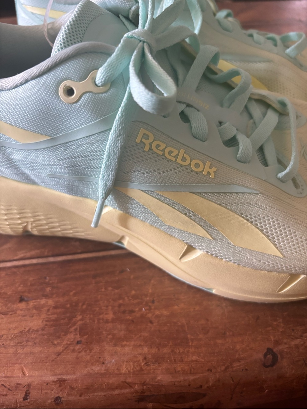 NWOT Ladies Reeboks - Picture 8 of 12